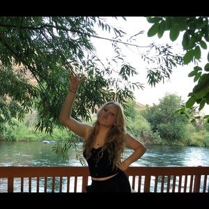 Meet your Posher, Jessica